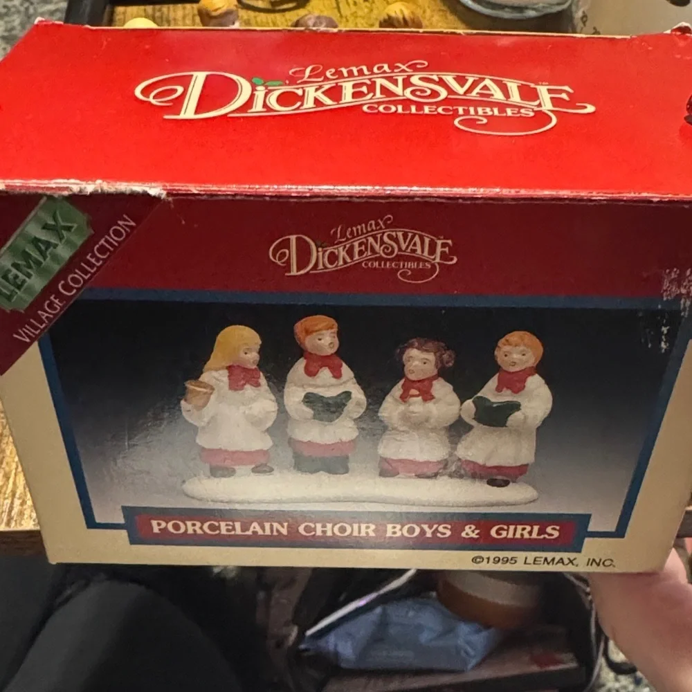 Lemax dickensvale Porcelain Choir Boys & Girls Figurines